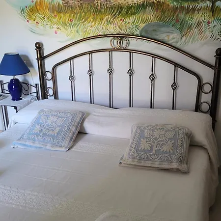 فندق مبيت وإفطار Su Cunventu مورافيرا